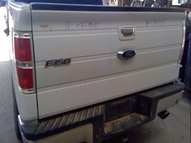 2011 FORD F150, WHITE, LARIAT, CREW, 5.0, 4X4, AT,   F25104